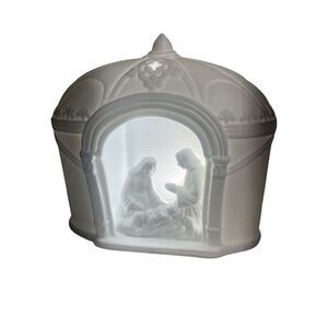 Lighted Nativity Jade Porcelain lighted